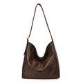 Bolso hobo retro marrón oscuro en cuero brillante con gran capacidad y bandolera - Marrón