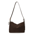 Borsa hobo in pelle scamosciata marrone scuro con design minimal e tracolla regolabile - Marrone
