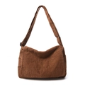 Borsa a tracolla in velluto a coste marrone con tracolla regolabile e design con patta - caffè