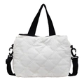 Sac cabas matelassé blanc avec bandoulière noire et broderies papillon élégantes - Blanc