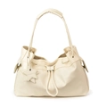 Bolso saco color crema con cordón ajustable, colgante de estrella y cuero suave - Blanco