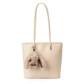 Elegante borsa a secchiello beige crema in ecopelle martellata con ciondolo a coniglio - Con Ciondolo Coniglio di Peluche / Bianco