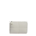 Bolso acolchado crema minimalista con costuras elegantes y cremallera triangular blanca - Blanco