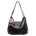 Grand sac hobo noir à bandoulière avec un adorable pendentif en peluche d'agneau - Avec Pendentif / Noir