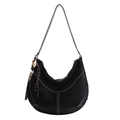 Schwarze Hobo-Tasche mit weißen Kontrastnähten und dekorativem Muschel-Anhänger-Detail - Mit Anhänger / Schwarz