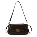 Bolso baguette retro marrón oscuro con acabado brillante y hebilla de metal oro - Marrón
