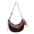 Bolso de hombro media luna en cuero marrón oscuro con colgante y correa ajustable - Con Colgante / Marrón