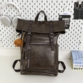 Bruine vintage rugzak van kunstleer met beer-hanger en voorvak met ritssluiting - Met Hanger / Bruin