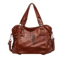 Borsa tote vintage marrone con ciondolo a croce argento e manici con borchie - Marrone