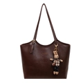 Borsa tote in pelle marrone scuro con logo dorato e ciondolo a forma di coniglio - Con Ciondolo / Marrone