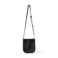 Bolso bandolera minimalista en cuero negro granulado con correa ajustable y cremallera - Negro