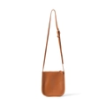 Bolso bandolera marrón minimalista en cuero granulado con correa ajustable - Marrón