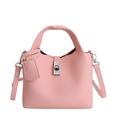 Sac à main rose chic avec motif litchi, fermoir rotatif argenté et bandoulière amovible - Rose