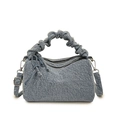 Blaue Denim Umhängetasche mit modischem Raffgriff und verstellbarem Schultergurt - Denim-Blau
