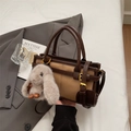 Retro colorblock handbag in brown and khaki leather with a plush bunny charm and gold buckle - With Pendant / Khaki