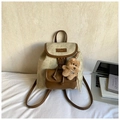 Sac à dos vintage grande capacité vert sauge et marron avec un porte-clés ours peluche - Avec Pendentif / Blanc Cassé