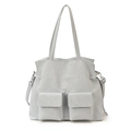 Borsa tote grigio chiaro minimalista in ecopelle con doppie tasche frontali a patta - Con Ciondolo / Blu