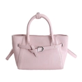 Bolso de mano minimalista rosa con correa decorativa y asas dobles sobre fondo blanco - Rosa