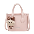 Sac seau rose clair avec texture litchi et un charmant petit ours en peluche - Avec Pendentif / Rose