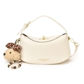 Sac à main croissant en cuir blanc crème avec pendentif chien en peluche et détails dorés - Blanc Cassé