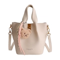 Borsa a secchiello beige con trama litchi, ciondolo a orsetto e chiusura dorata - Con Ciondolo / Bianco