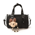 Schwarze Boston-Tasche aus strukturiertem PU-Leder mit Griffen und Plüschbär-Anhänger - Mit Anhänger / Schwarz