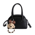 Modische schwarze Handtasche aus genarbtem Leder mit süßem Plüschtier-Anhänger - Mit Anhänger / Schwarz