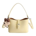 Retro Achsel-Eimertasche in Zitronengelb mit süßem Plüschbär-Anhänger für Damen - Mit Anhänger / Gelb