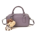 Sac bowling chic en similicuir violet avec poignées et charmant pendentif ours - Violet