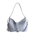 Borsa hobo celeste minimalista in morbida pelle con cinturini regolabili e manico a spalla chic - Blu