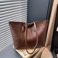 Borsa tote marrone retrò capiente con trama in pelle screpolata e manici lunghi - Marrone