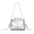 Silberne Fransen-Umhängetasche mit hohlem Griff und Metallic-Finish für den Alltag - Silber