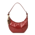 Sac croissant rouge foncé verni avec texte Love & Desire et pendentif chocolat - Rouge