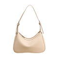 Bolso de hombro beige minimalista en cuero granulado con correa ajustable - crema
