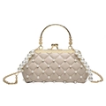 Borsa da sera trapuntata beige con perle bianche, manico dorato e tracolla - Cachi