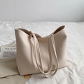 Sac fourre-tout minimaliste blanc crème en cuir grainé premium pour le quotidien - Beige