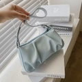 Bolso nube fruncido azul claro de cuero sintético suave con correa delgada - Azul