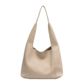Sac fourre-tout beige minimaliste en cuir grainé avec longue bandoulière sur fond blanc - Blanc Cassé