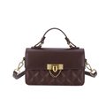 Sac bandoulière marron foncé matelassé avec fermoir bronze et détail de chaîne - café