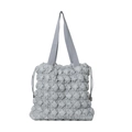Hellgraue Puffer-Tasche mit Bubble-Textur, breiten Trägern und Tunnelzug-Detail - Grau