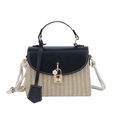Stro handtas met zwart lederen flap en wit bloemornament met gouden sluiting - Zwart