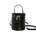 Clásico bolso bandolera cilíndrico negro con cuero texturizado y herrajes dorados - Negro