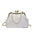 Elegante weiße Spitzen-Abendtasche mit Perlen-Kussverschluss und goldener Kette - Weiß