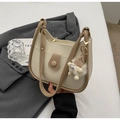 Bolso hobo retro crema y caqui con dije de peluche y cremallera dorada - Sin Colgante / Blanco Roto