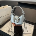 Mini borsa argento metallizzato con fiocco a specchio e tracolla a catena - Argento