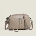 Borsa a tracolla in pelle martellata talpa con doppia cerniera e fibbia metallica - Grigio