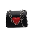 Mini borsa nera a tracolla con cuore, bordi a onde e catena a fiori argentata - Nero