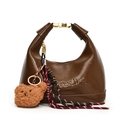 Sac hobo vintage marron en cuir PU brillant avec porte-clés ours et boucle dorée - Marron