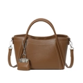 Borsa a mano in pelle marrone con cuciture bianche a contrasto e mini ciondolo - Marrone