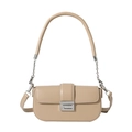Borsa baguette beige in similpelle con catena argento e chiusura a scatto quadra - Color Tè al Latte